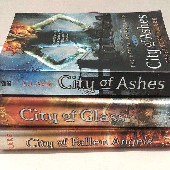Cassandra Clare, The Mortal Instruments; Books 2, 3, & 4 - Picture 1 of 4
